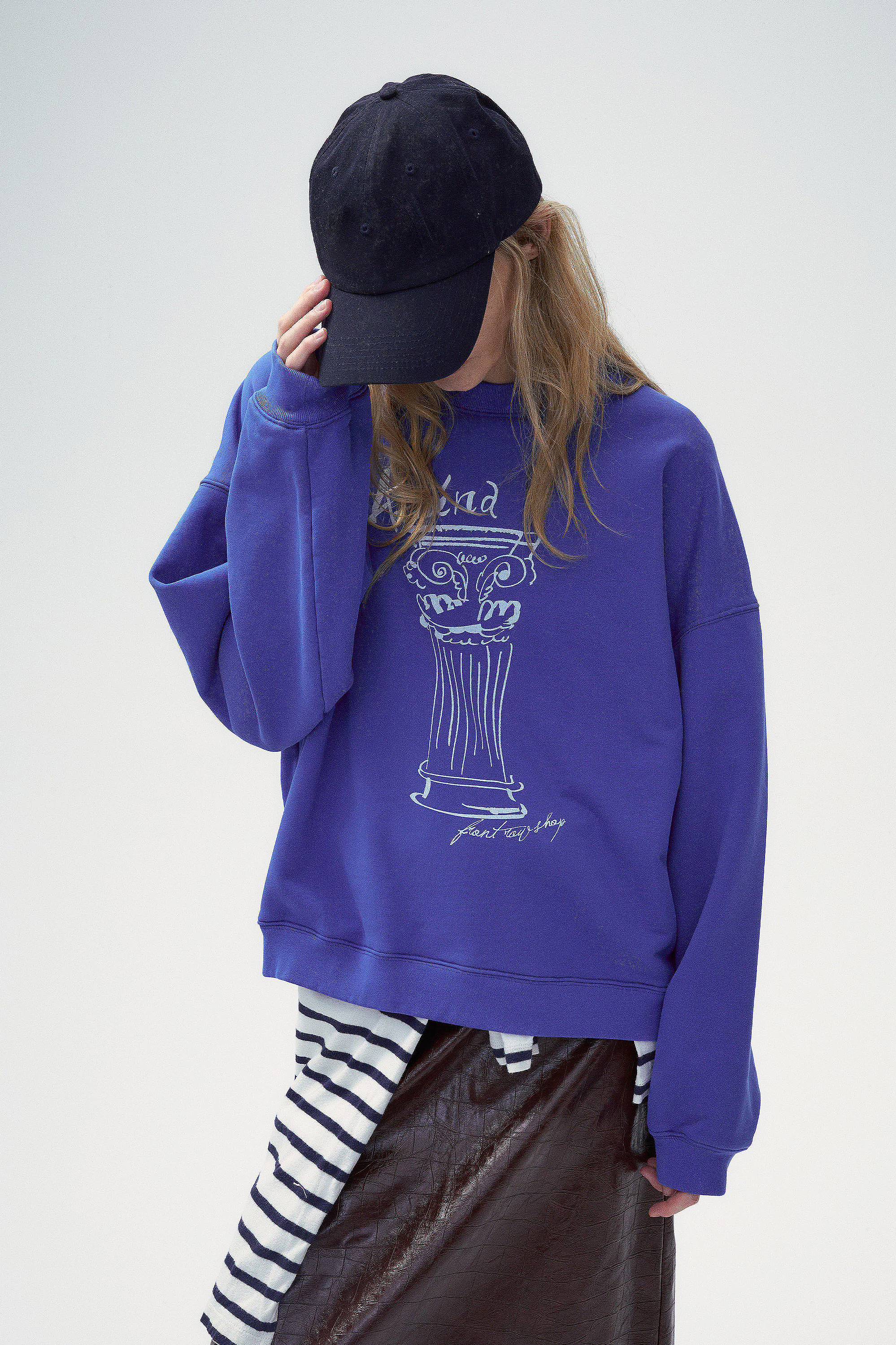 “Bon voyage” Sweatshirt Capsule Series – “Meet the Goddess” Greek Pillar Sweatshirt - Light floral gray