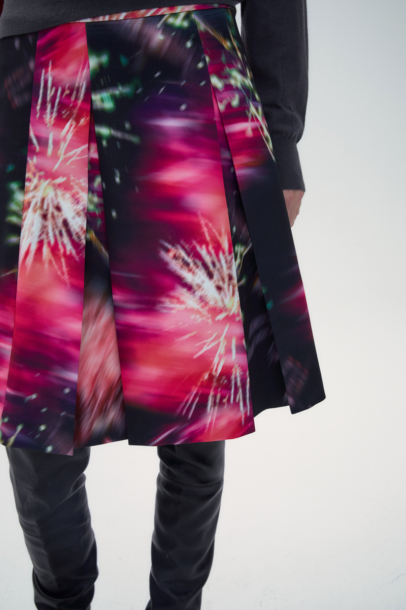 I-pole Fireworks Skirt